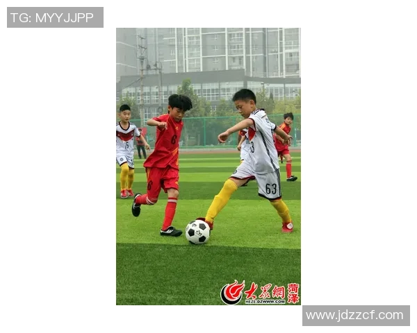 成都足球队区域防守战术解析与实战应用探讨